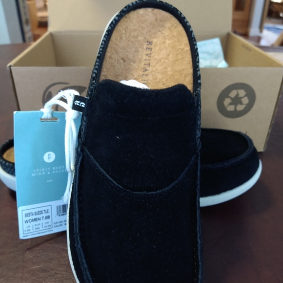 House shoes - Picture 4 of 6